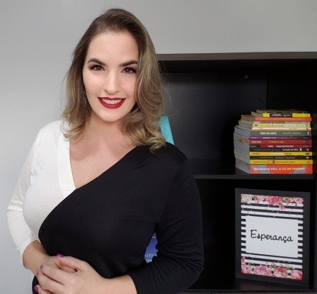 Thais Costa 